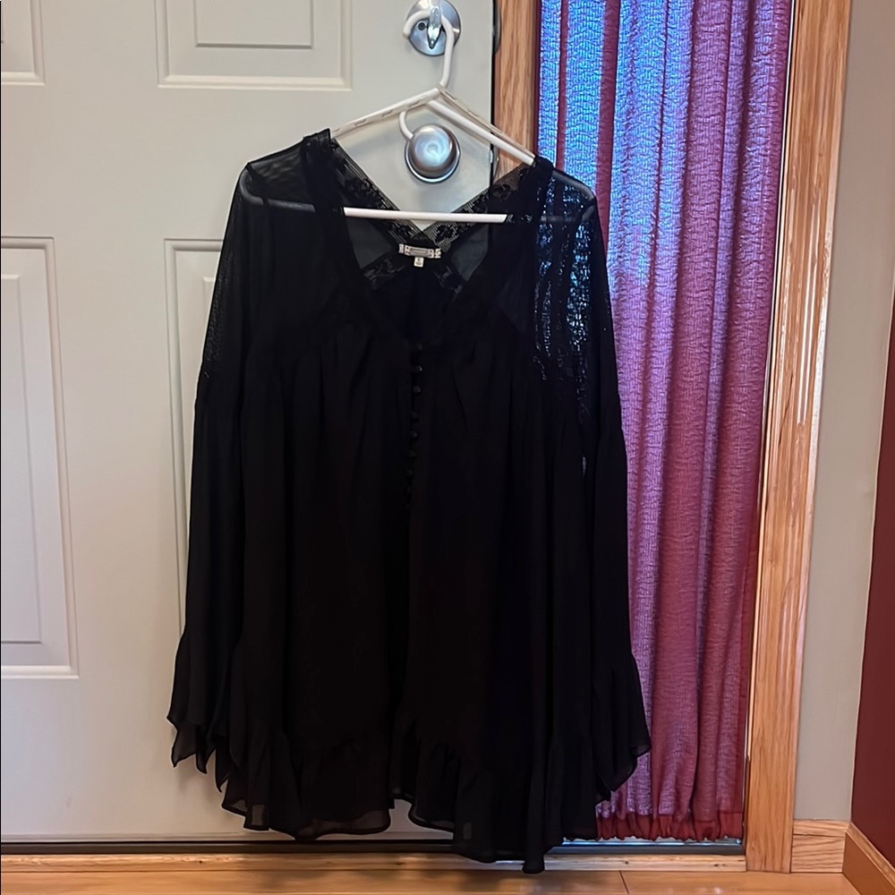 Gimmicks Blouse